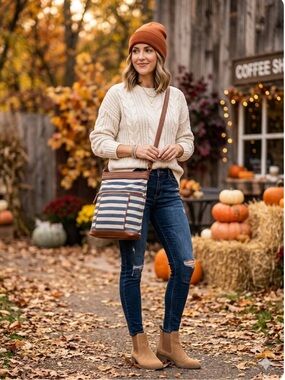 Kelly & Katie Striped Canvas Foldover
Crossbody Bag Handbag Cognac Brown leather